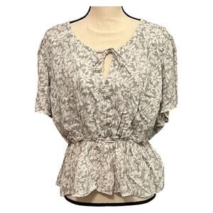 Abercrombie & Fitch Gray Floral Flutter Sleeve Blouse Size XL
